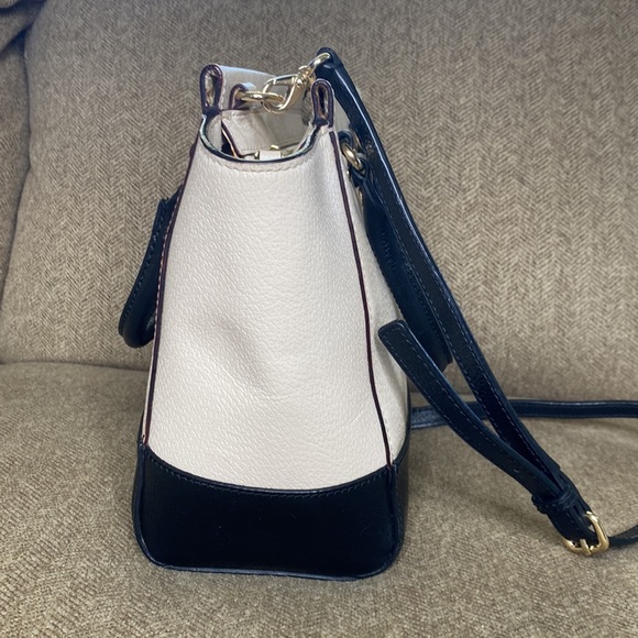 Kate Spade Wellesley Small Camryn Satchel - Picture 4 of 16